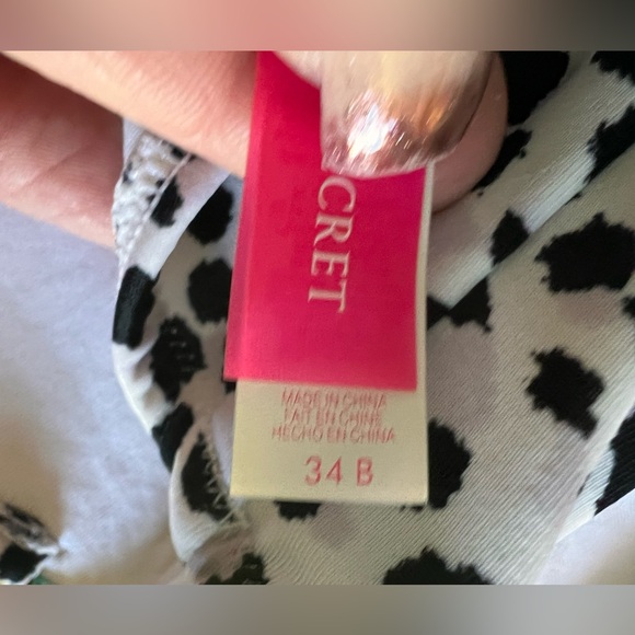 Bikinis by Victoria Secret -Three pack - Picture 9 of 9